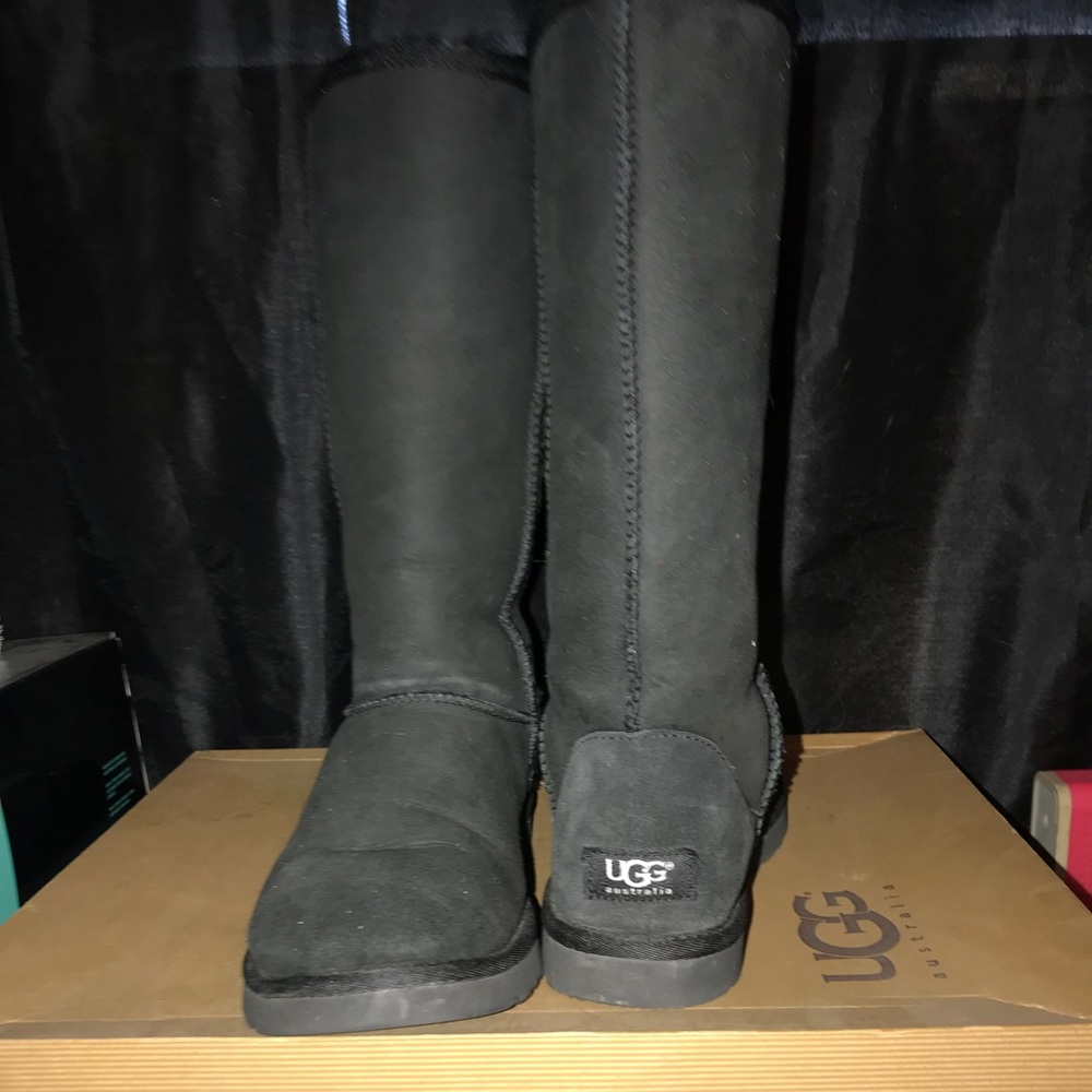 Tall black UGG’s